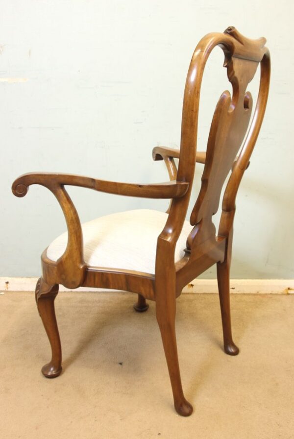 A Superb Set of Eight Burr Walnut Dining Chairs burr Antique Chairs 12