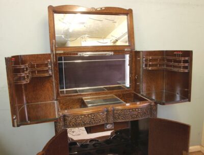 Antique Impressive Burr Oak Cocktail Drinks Cabinet - Image 9