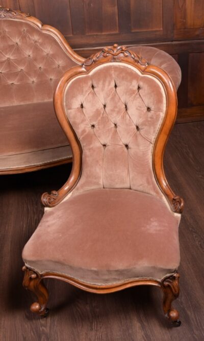 Stunning Victorian Walnut Parlour Settee And Two Chairs SAI1835 - Image 4