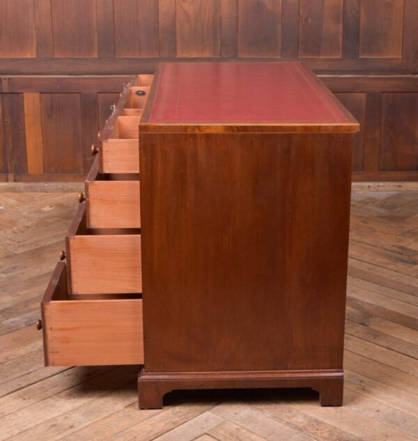 Stunning Quality Edwardian Mahogany Knee Hole Desk By Maple And Co London SAI2075 - Image 11