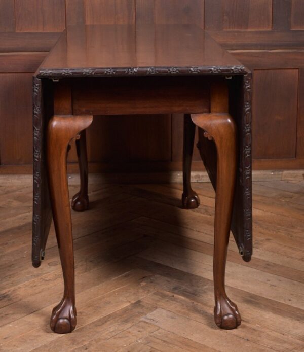 Unusual Extending 3 Part Chippendale Dining Table SAI2132 - Image 24