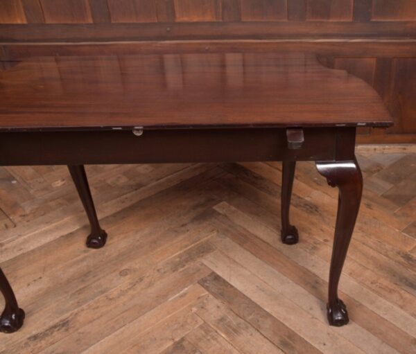 Unusual Extending 3 Part Chippendale Dining Table SAI2132 - Image 19