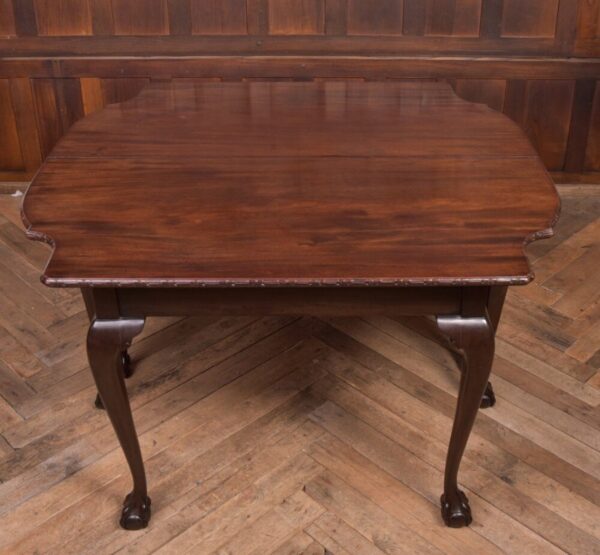 Unusual Extending 3 Part Chippendale Dining Table SAI2132 - Image 16