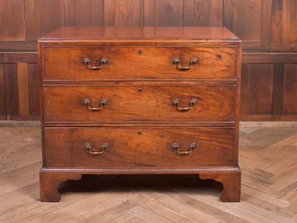 Handsome Georgian Mahogany 3 Drawer Chest SAI2224 - Image 9