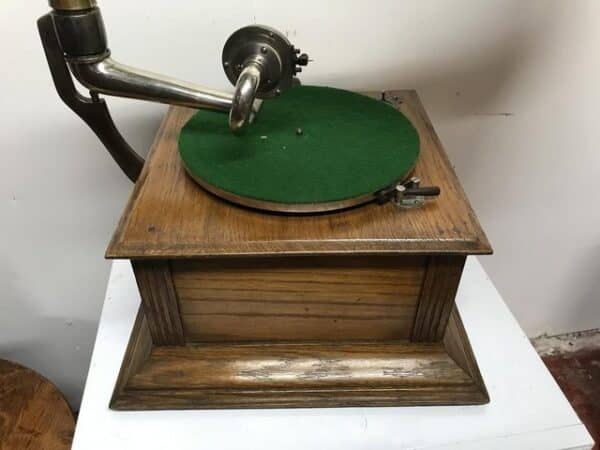 Horn Gramophone oak cased early 1900’s Antique Musical Instruments 4