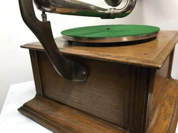 Horn Gramophone oak cased early 1900’s Antique Musical Instruments 8