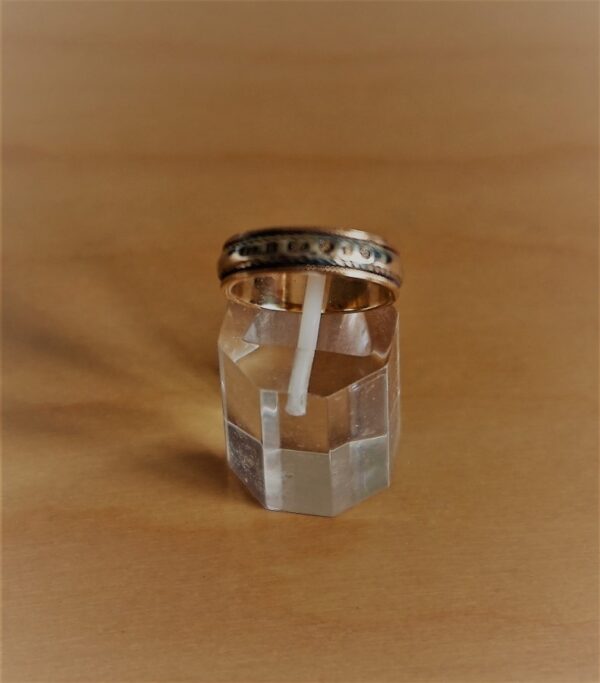 A Vintage 9ct White & Yellow Gold Wedding Ring - Boxed - Image 7