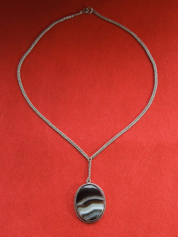 Silver Set Banded Agate Pendant