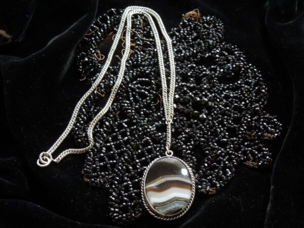 Silver Set Banded Agate Pendant - Image 4