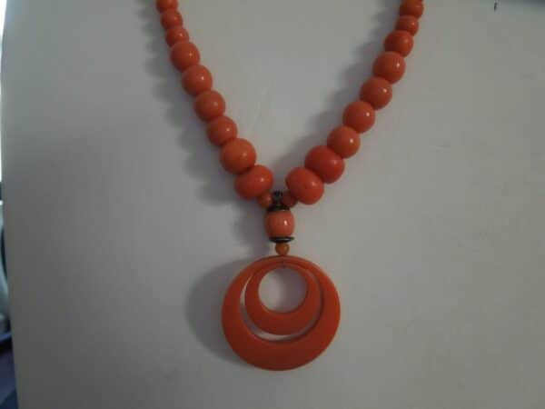 Art Deco Coral & Bakelite Necklace - Image 3