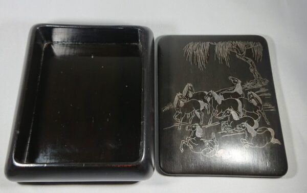 Antique Chinese Silver Inlaid Box with Horses - Image 2