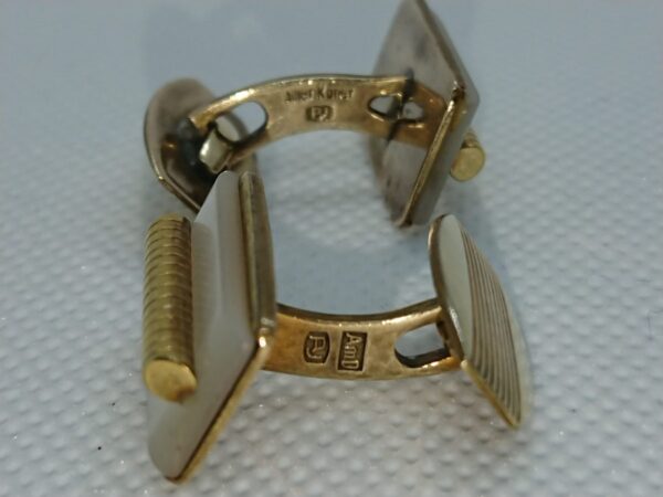 Vintage Gent's Mother of Pearl and Gilt Cufflinks - Image 2
