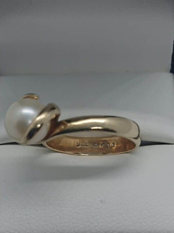 Vintage 9ct Gold Cultured Pearl Ring - Image 3