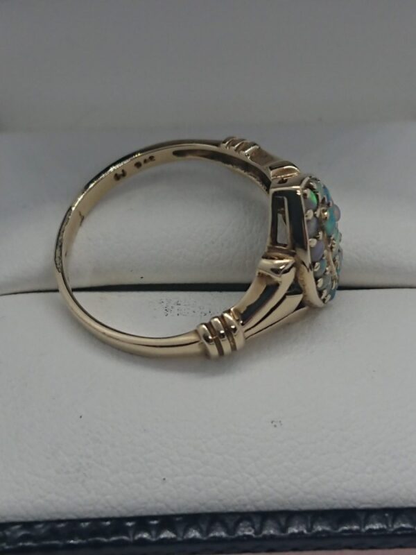 Vintage 9ct Gold 17 Stone Fiery Opal Ring - Image 2