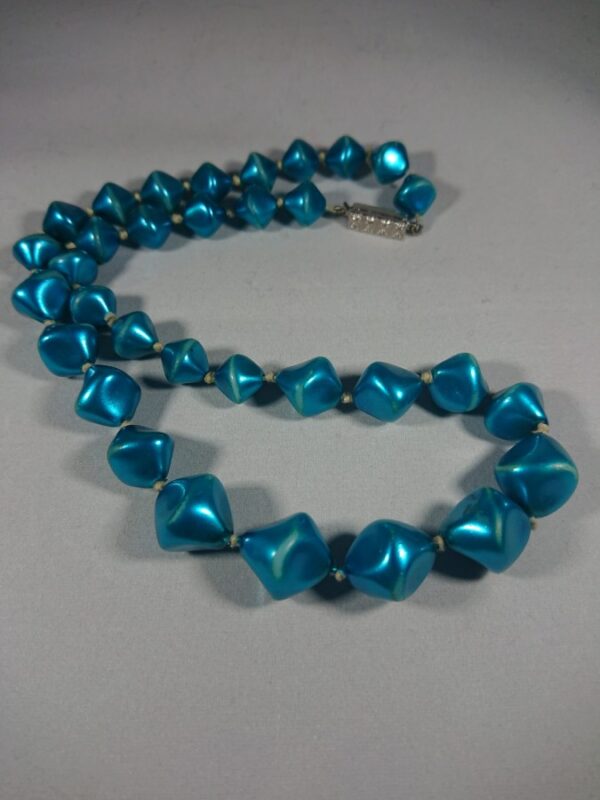 1950's Dark Turquoise Faux Pearl Bead Necklace - Image 2
