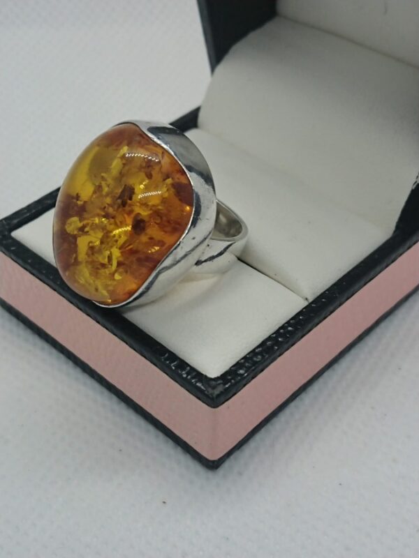 Chunky Silver Amber Ring - Image 2