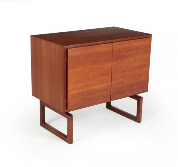 Danish Modern two door Teak Sideboard by Mogens Kold MK511 antique sideboard Antique Sideboards 3