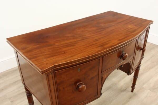 Georgian (Regency Period) Mahogany Small Sideboard/Desk - Image 6