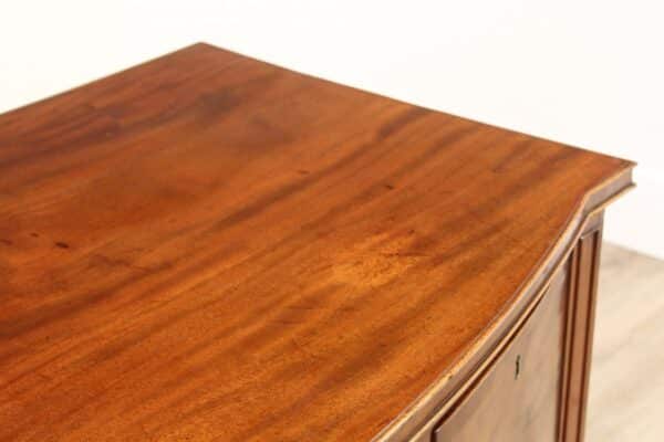 Georgian (Regency Period) Mahogany Small Sideboard/Desk - Image 7