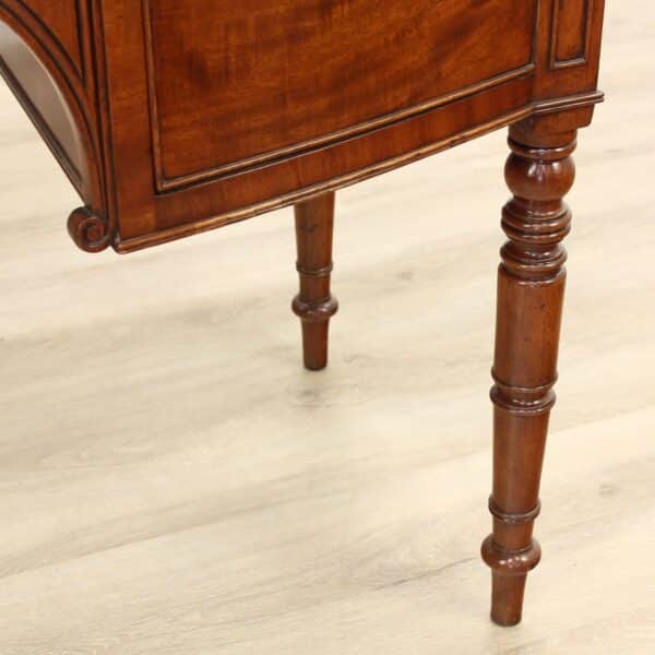 Georgian (Regency Period) Mahogany Small Sideboard/Desk - Image 10