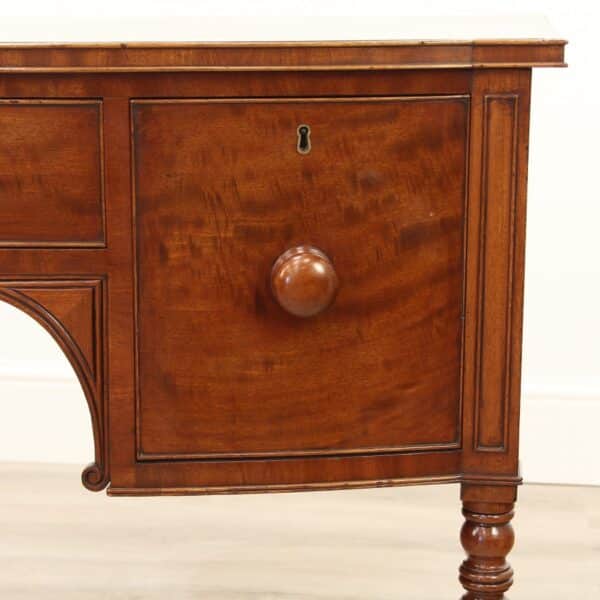 Georgian (Regency Period) Mahogany Small Sideboard/Desk - Image 16