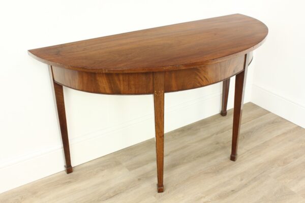 A Pair of Georgian Mahogany Semi Circle Console Tables - Image 3