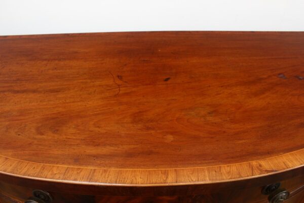 George III Serpentine Flamed Mahogany Sideboard - Image 15