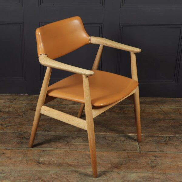 Mid Century Desk Chair in Oak by Erik Kirkegaard Antique Chairs 10