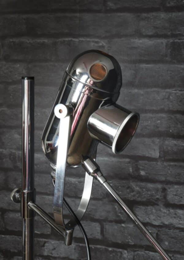 Mid Century polished Bulls Eye lamp - Image 5