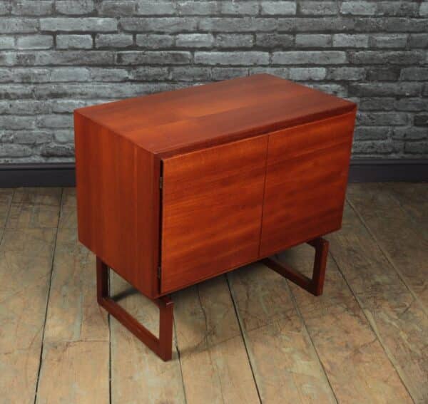 Danish Modern two door Teak Sideboard by Mogens Kold MK511 - Image 10