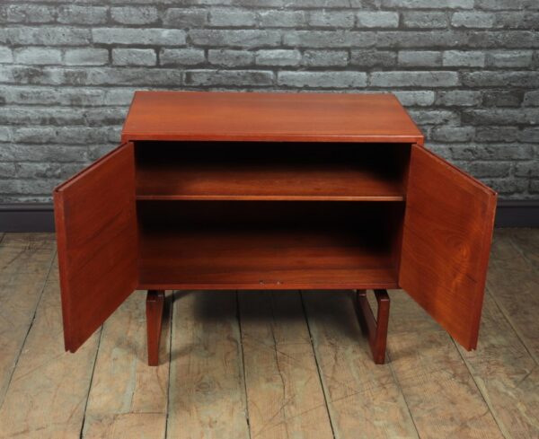 Danish Modern two door Teak Sideboard by Mogens Kold MK511 - Image 8