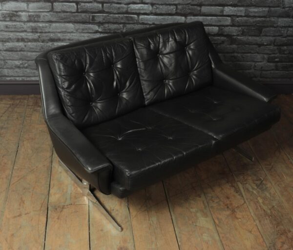Danish Mid Century Leather Sofa by Werner Langenfeld for ESA - Image 4