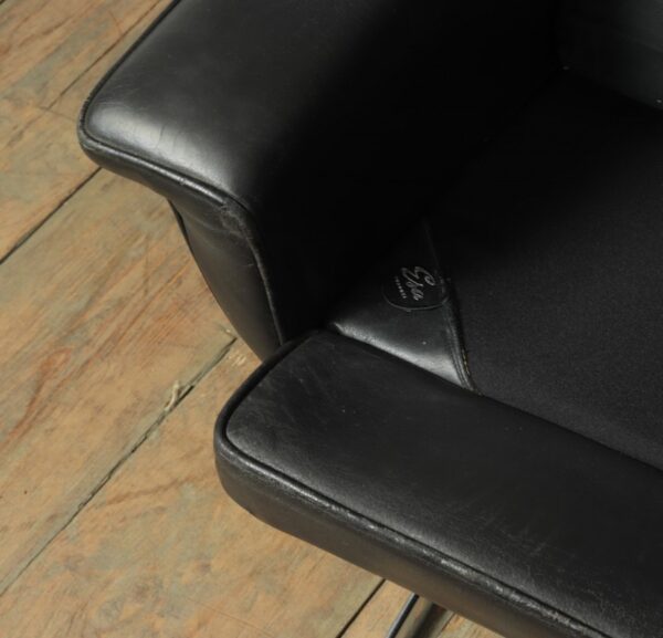 Danish Mid Century Leather Sofa by Werner Langenfeld for ESA - Image 3
