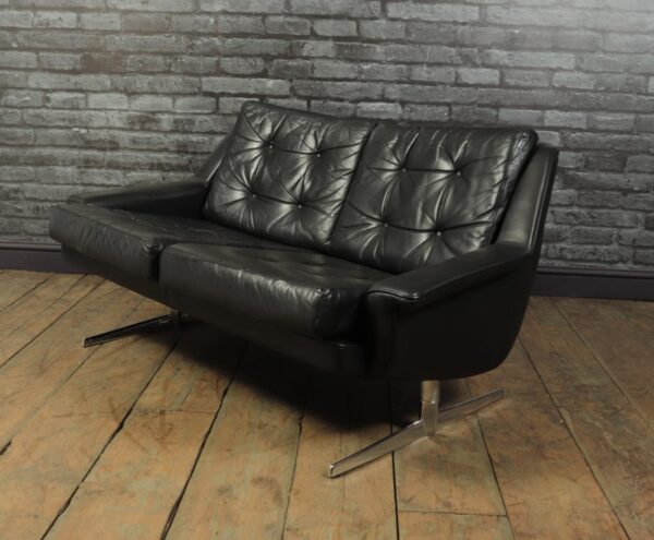 Danish Mid Century Leather Sofa by Werner Langenfeld for ESA - Image 11