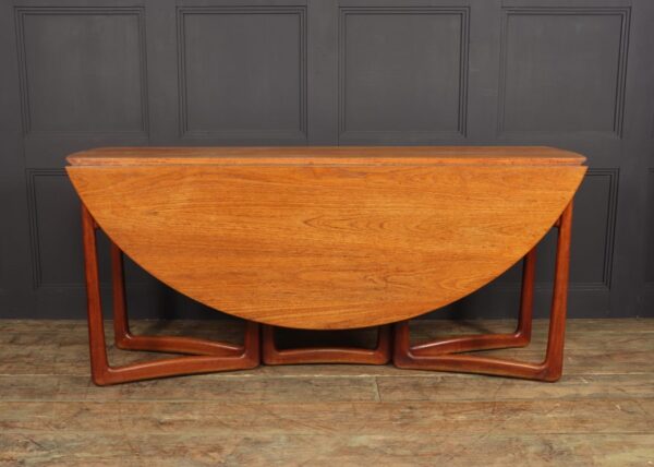 Mid Century Dining Table by Peter Hvidt and Orla Molgaard-Nielsen c1950 Antique Tables 11