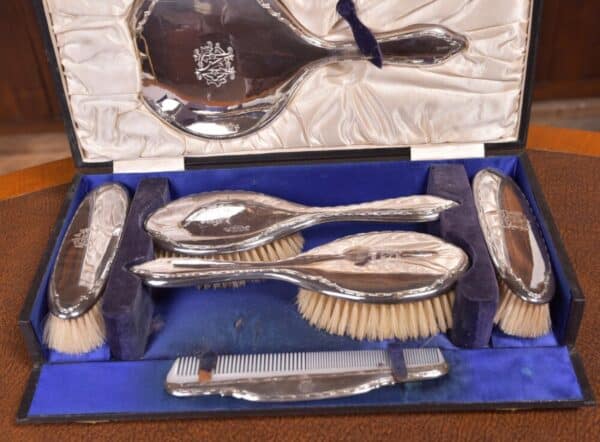 Walker And Hall Silver Dressing Table Set SAI2232 - Image 5