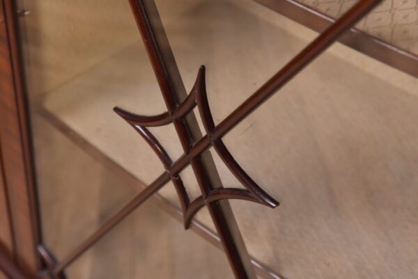 Quality Edwardian Mahogany Bow Fronted Side Cabinet SAI1961 - Image 3