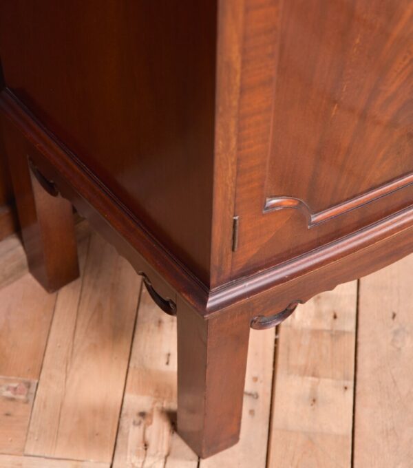 Quality Edwardian Mahogany Bow Fronted Side Cabinet SAI1961 - Image 11