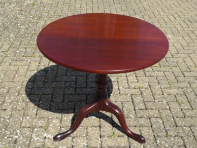 Mahogany tripod tilting table circa 1760 tilting Antique Tables 5