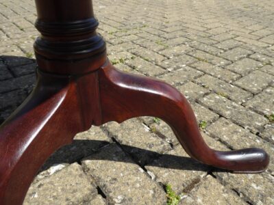 Mahogany tripod tilting table circa 1760 tilting Antique Tables 8