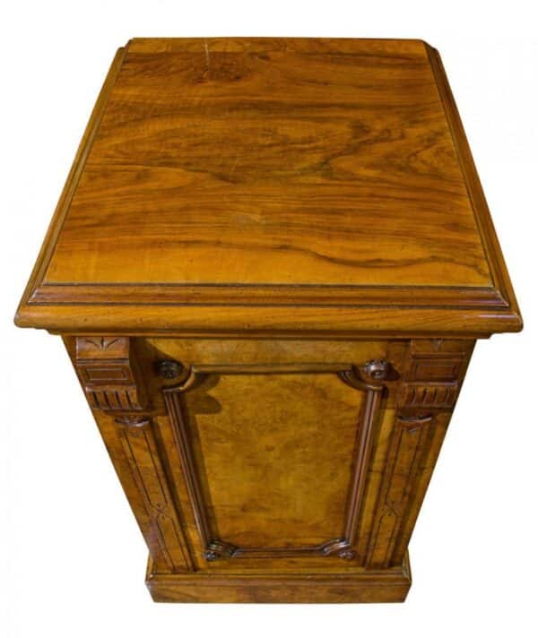 A fine pair of Victorian walnut pedestals c1870 - Image 2