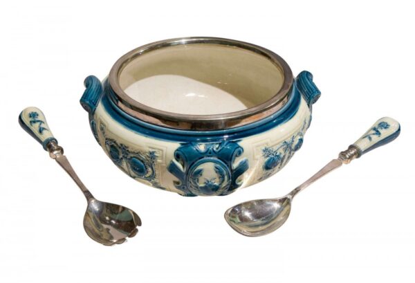 An early 20thc Wedgwood salad bowl & servers