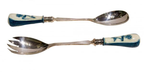 An early 20thc Wedgwood salad bowl & servers - Image 7