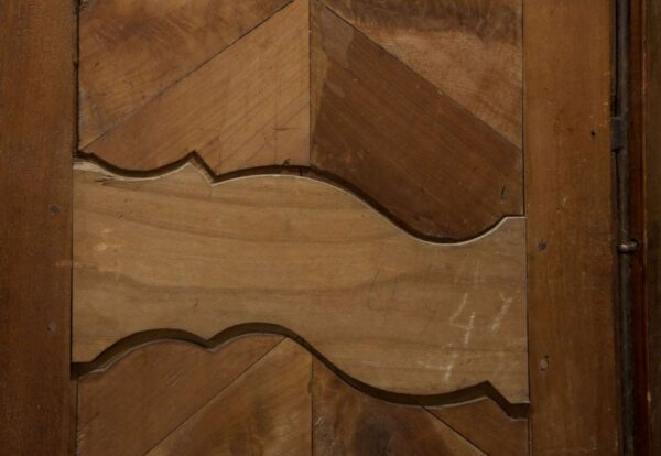 Cherrywood "Chapeau Gendarme" Armoire circa 1800 - Image 2