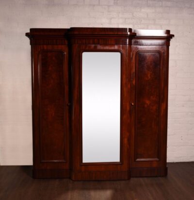 Impressive Victorian Mirror Door Break Front Wardrobe SAI1129 - Image 10