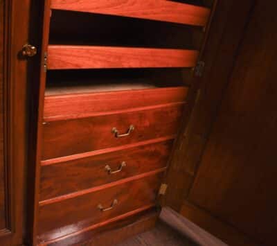 Impressive Victorian Mirror Door Break Front Wardrobe SAI1129 - Image 8