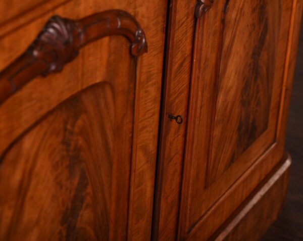 Stunning Victorian Mahogany 2 Door Bookcase SAI1162 - Image 8