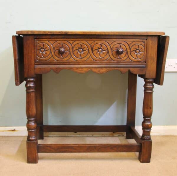 Single Drawer Oak Side Table - Image 3