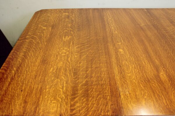 Antique Victorian Oak Extending Dining Table Eight to Ten Seater. - Image 11