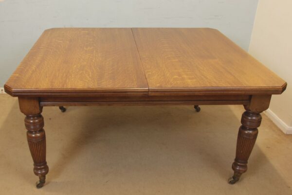 Antique Victorian Oak Extending Dining Table Eight to Ten Seater. Antique Antique Furniture 10